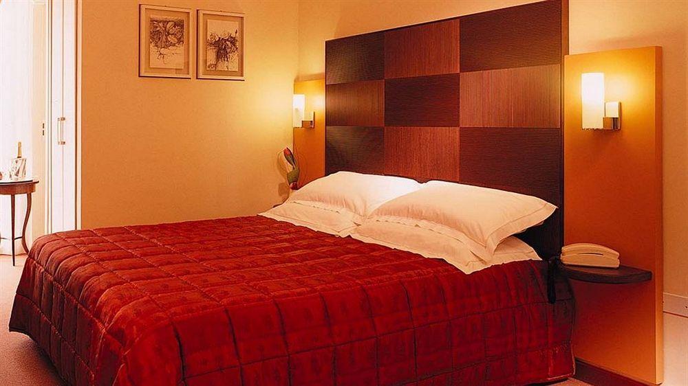 Hotel Hamiltown Cattolica Eksteriør billede