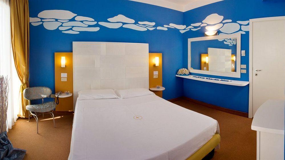 Hotel Hamiltown Cattolica Eksteriør billede