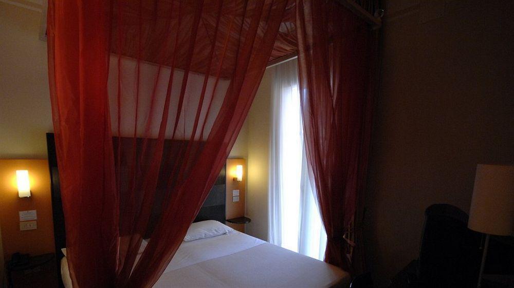 Hotel Hamiltown Cattolica Eksteriør billede