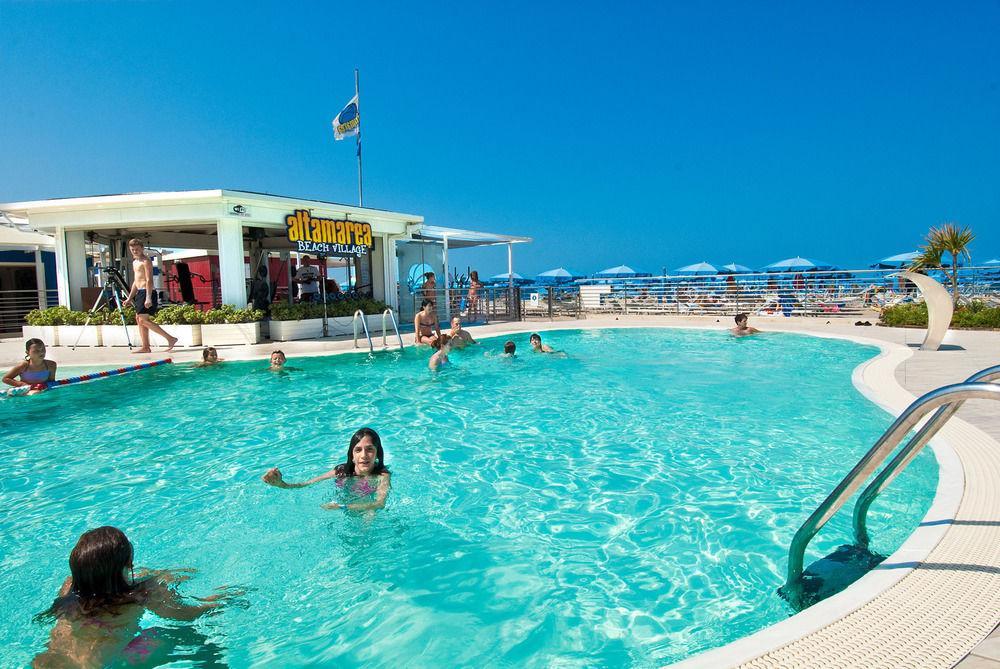 Hotel Hamiltown Cattolica Eksteriør billede