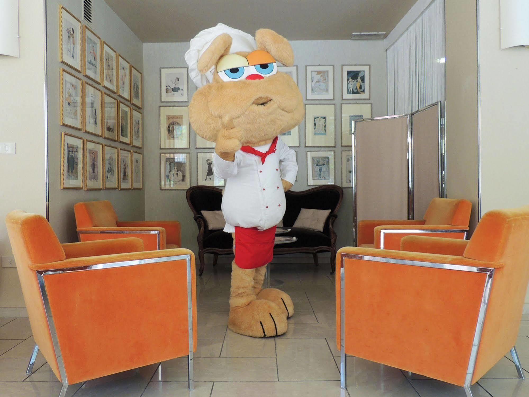 Hotel Hamiltown Cattolica Eksteriør billede